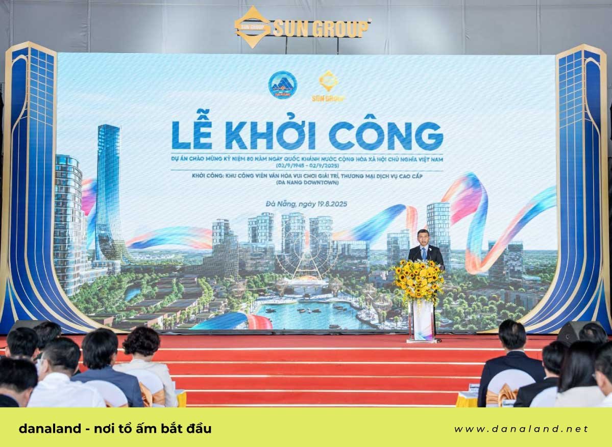 Ông Hồ Kỳ Minh, Phó Chủ tịch Thường trực UBND thành phố Đà Nẵng phát biểu tại Lễ khởi công siêu dự án “Khu Công viên văn hóa vui chơi giải trí, thương mại dịch vụ cao cấp”.