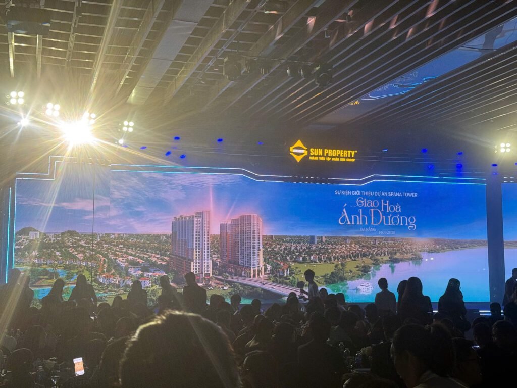 Toàn cảnh không khí Sự kiện Spana Tower ngày 14.09