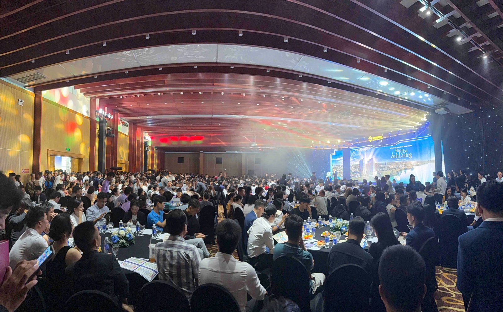 Toàn cảnh không khí Sự kiện Spana Tower ngày 14.09